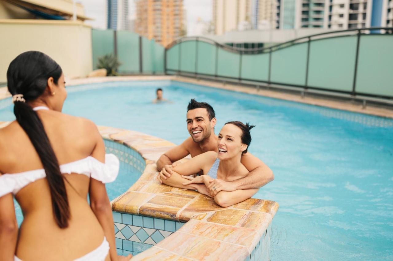 Voco Gold Coast By Ihg Hotel Exterior photo