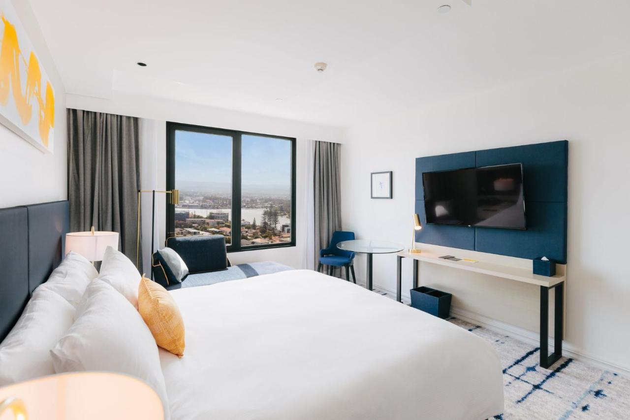 Voco Gold Coast By Ihg Hotel Exterior photo