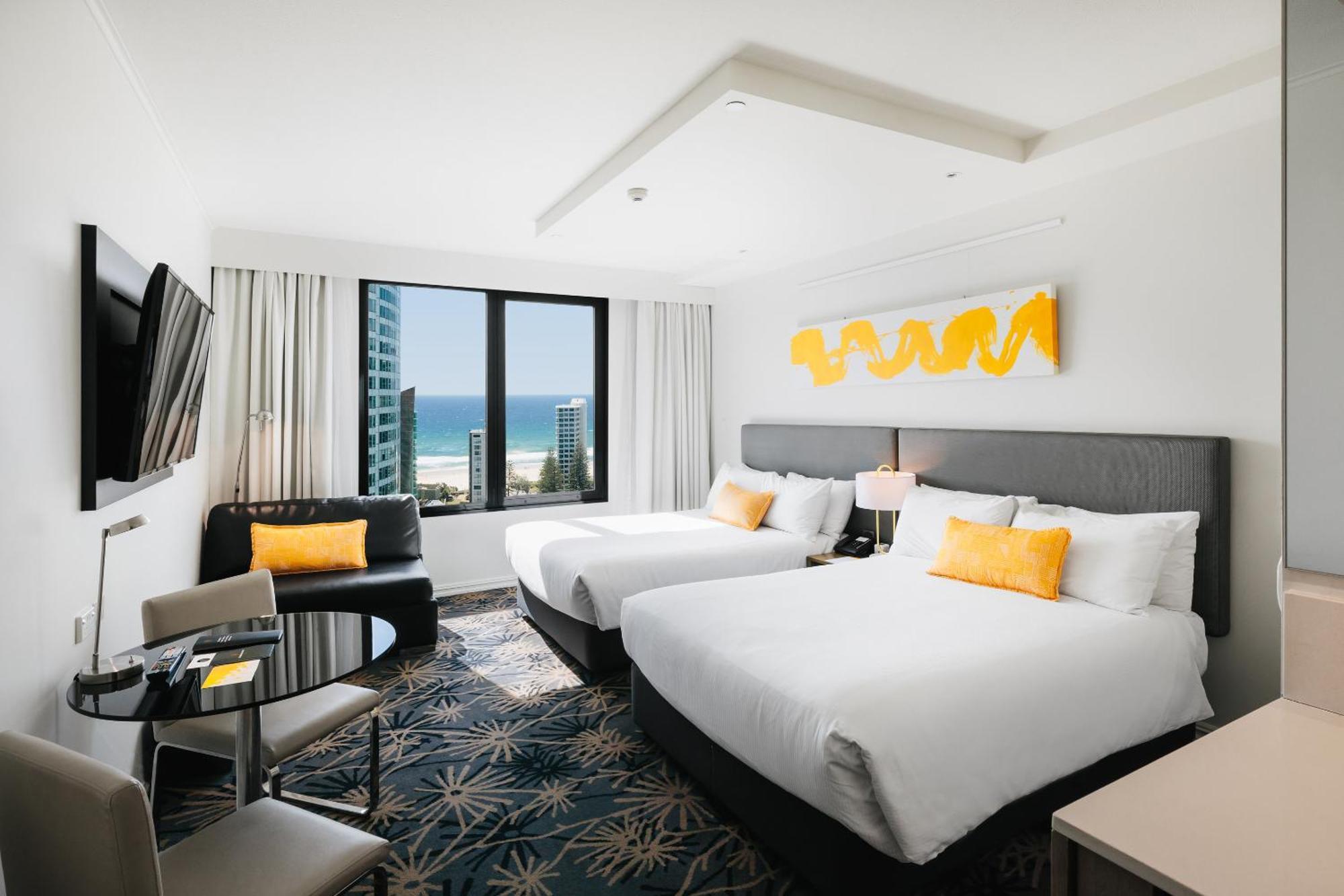 Voco Gold Coast By Ihg Hotel Exterior photo