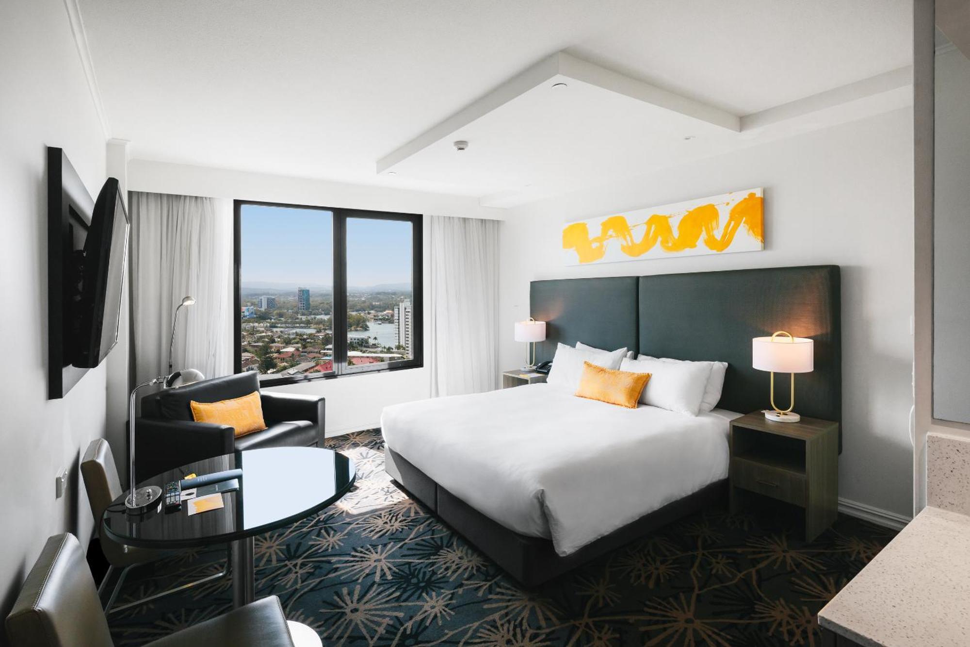 Voco Gold Coast By Ihg Hotel Exterior photo