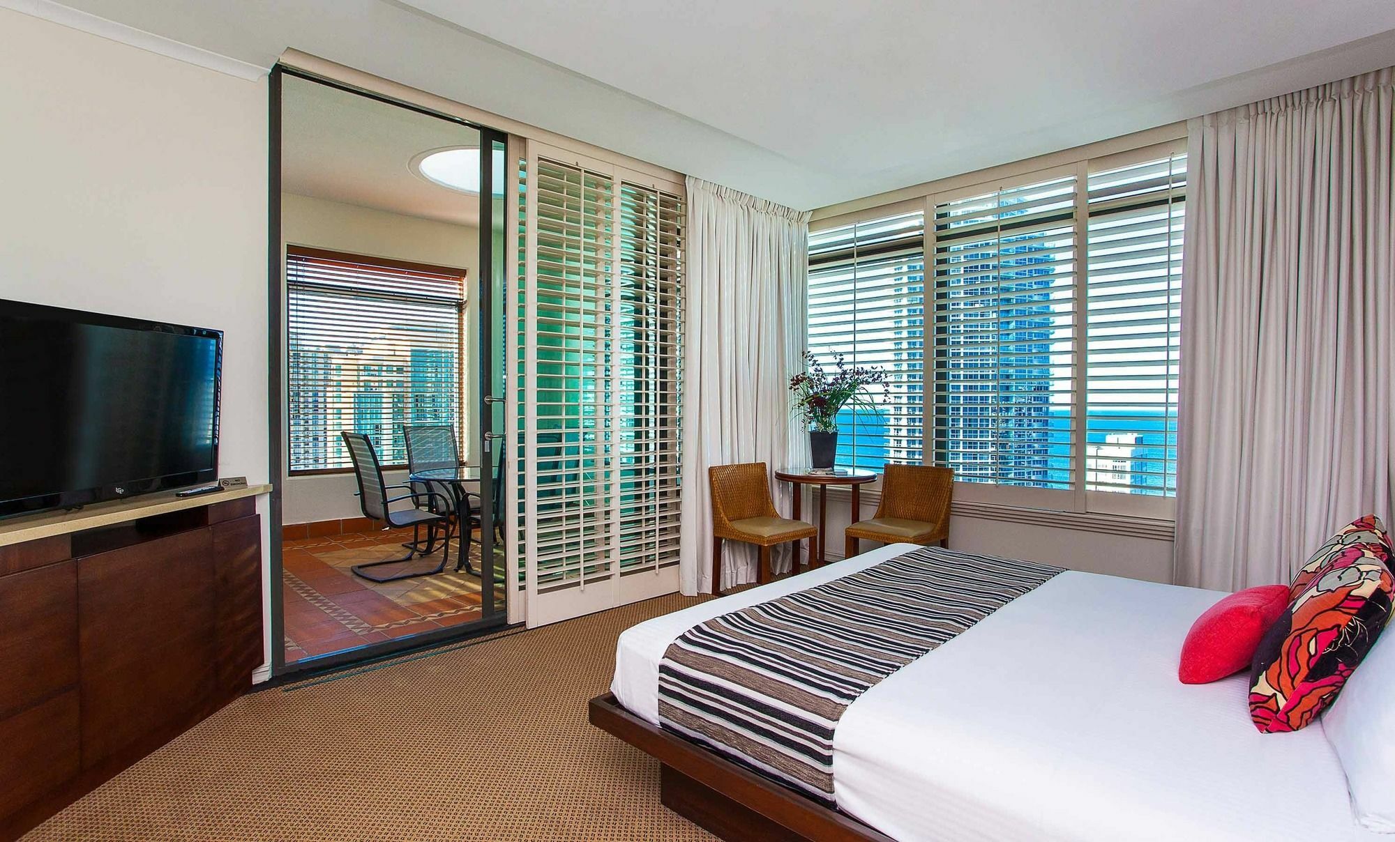 Hotel & Spa Surfers Paradise: voco™ Gold Coast Hotel